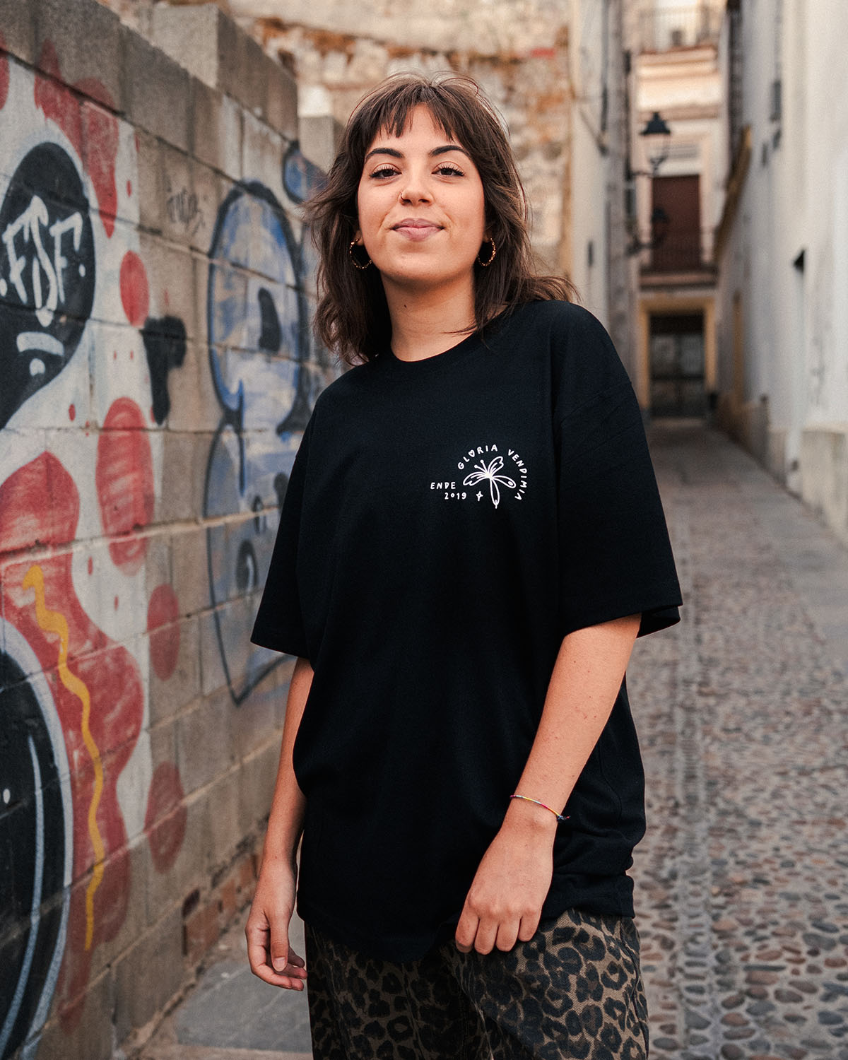 CAMISETA OVER6 x NAWERSSTUDIO - Imagen 6